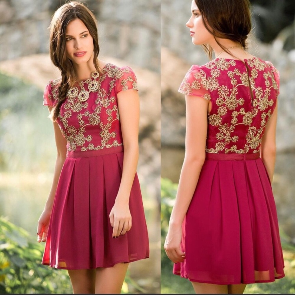 NWOT Francesca’s Ribbon Embellished Dress - Picture 1 of 7